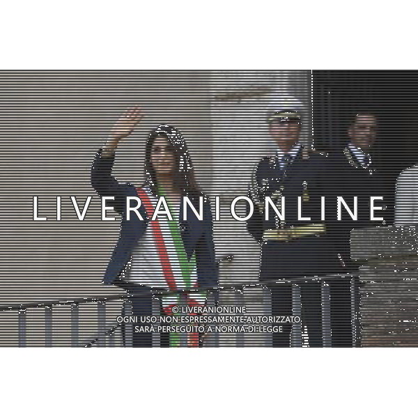 ROMA 23/06/2016 MUNICIPIO DI ROMA LA PRIMA USCITA DEL NUOVO SINDACO VIRGINA RAGGI FOTO FABRIZIO CORRADETTI-AG ALDO LIVERANI SAS