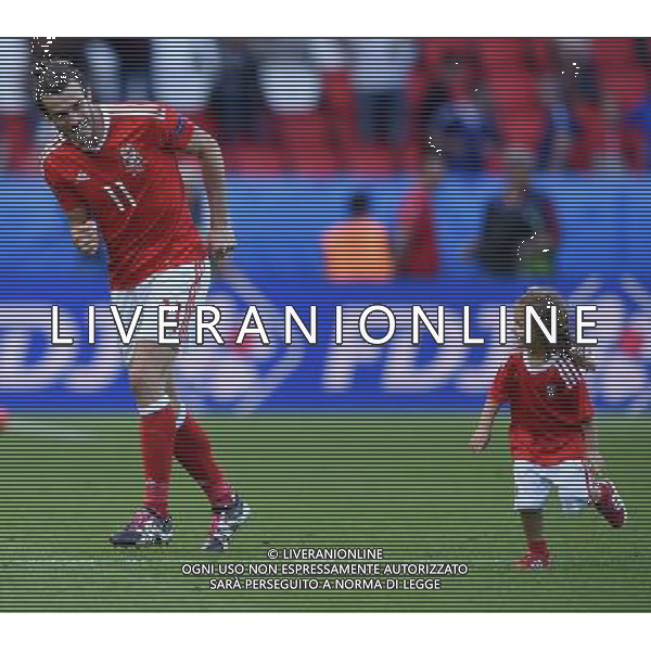 UEFA Francia EURO 2016 Final Tournament Roud of 16 Parigi - 25.06.2016 Galles-Irlanda del Nord Nella Foto:bale festeggia con la figlia /Ph.Vitez-Ag. Aldo Liverani