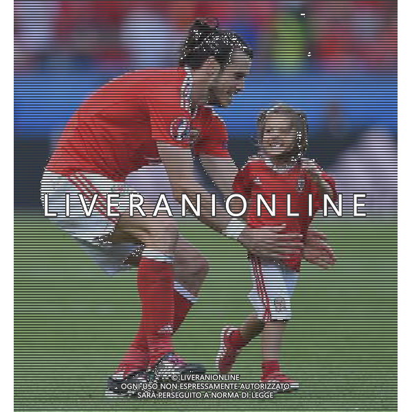UEFA Francia EURO 2016 Final Tournament Roud of 16 Parigi - 25.06.2016 Galles-Irlanda del Nord Nella Foto:bale festeggia con la figlia /Ph.Vitez-Ag. Aldo Liverani