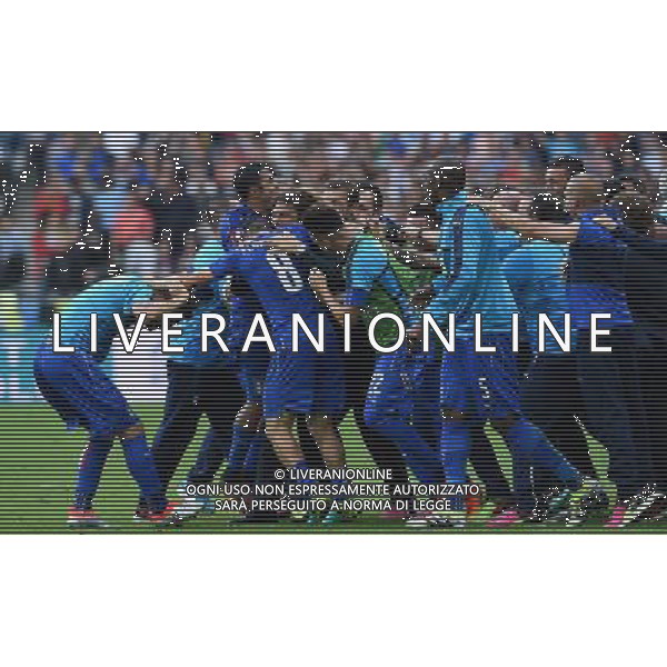 UEFA Francia EURO 2016 Final Tournament Round of 16 Parigi Saint-Denis - 27.06.2016 Italia-Spagna Nella Foto: antonio conte esulta a fine partita per la vittoria - abbracci /Ph.Vitez-Ag. Aldo Liverani