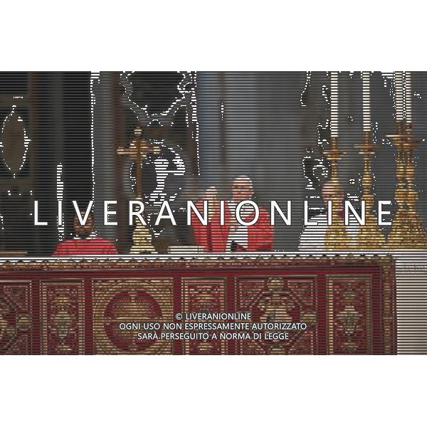 Santa Messa e Benedizione dei Palli Citta\' del Vaticano 29.06.2016 - Basilica San Pietro - nella foto: Papa Francesco / Ph. Corradetti - AG ALDO LIVERANI SAS/ AGENZIA ALDO LIVERANI SAS