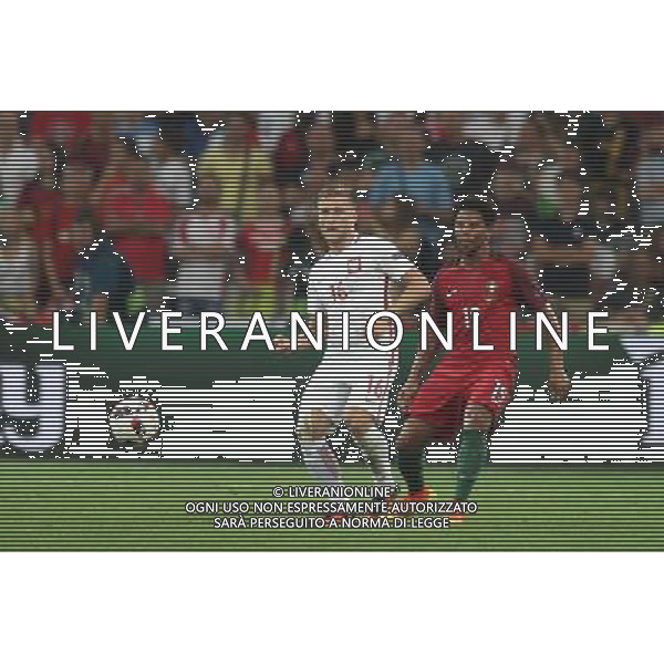 MARSYLIA 30.06.2016 MECZ CWIERCFINAL 1/4 FINALU MISTRZOSTW EUROPY 2016: POLSKA - PORTUGALIA --- QUARTERFINAL 1/4 FINAL UEFA EURO 2016 MATCH IN MARSEILLE: POLAND - PORTUGAL JAKUB BLASZCZYKOWSKI ELISEU FOT. PIOTR KUCZA/NEWSPIX.PL --- Newspix.pl 30 -06-2016 MARSIGLIA EURO 2016 QUARTI DI FINALE POLONIA -PORTOGALLO AG ALDO LIVERANI SAS ONLY ITALY *** Local Caption *** www.newspix.pl mail us: info@newspix.pl call us: 0048 022 23 22 222 --- Polish Picture Agency by Ringier Axel Springer Poland