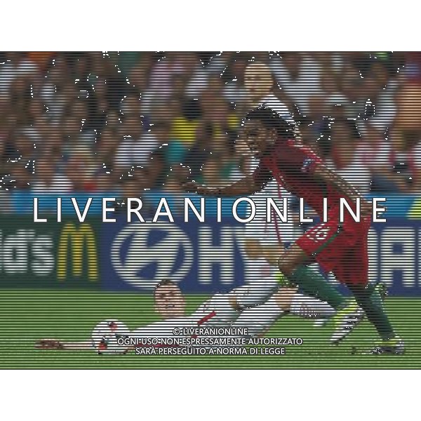 30.06.2016, Marsylia, pilka nozna, mistrzostwa Europy w pilce noznej, UEFA EURO 2016, Polska - Portugalia , Renato Sanches (POR), Artur Jedrzejczyk (POL), Poland - Portugal , European Football Championship, fot. Lukasz Skwiot / Foto Olimpik / NEWSPIX.PL --- Newspix.pl 30 -06-2016 MARSIGLIA EURO 2016 QUARTI DI FINALE POLONIA -PORTOGALLO AG ALDO LIVERANI SAS ONLY ITALY *** Local Caption *** www.newspix.pl mail us: info@newspix.pl call us: 0048 022 23 22 222 --- Polish Picture Agency by Ringier Axel Springer Poland
