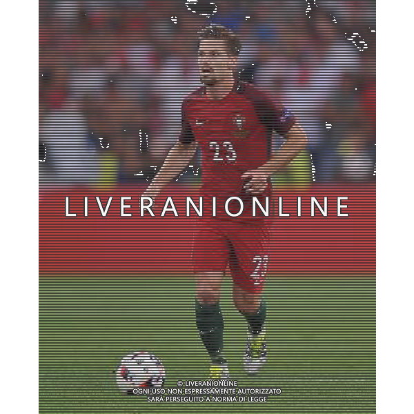2016.06.30 Marsylia Marseille Pilka nozna Euro 2016 mecz cwiercfinal Polska - Portugalia N/z Adrien Silva Foto Norbert Barczyk / PressFocus 2016.06.30 Marsylia Marseille Football UEFA Euro 2016 quarter finals Poland and Portugal Adrien Silva Credit: Norbert Barczyk / PressFocus / NEWSPIX.PL --- Newspix.pl 30 -06-2016 MARSIGLIA EURO 2016 QUARTI DI FINALE POLONIA -PORTOGALLO AG ALDO LIVERANI SAS ONLY ITALY *** Local Caption *** www.newspix.pl mail us: info@newspix.pl call us: 0048 022 23 22 222 --- Polish Picture Agency by Ringier Axel Springer Poland