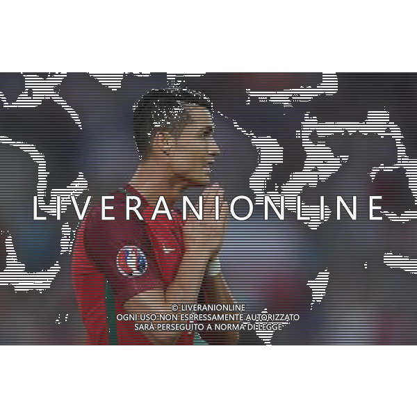 2016.06.30 Marsylia Marseille Pilka nozna Euro 2016 mecz cwiercfinal Polska - Portugalia N/z Arkadiusz Milik smutek Foto Lukasz Laskowski / PressFocus 2016.06.30 Marsylia Marseille Football UEFA Euro 2016 quarter finals Poland and Portugal Arkadiusz Milik smutek Credit: Lukasz Laskowski / PressFocus / NEWSPIX.PL --- Newspix.pl 30 -06-2016 MARSIGLIA EURO 2016 QUARTI DI FINALE POLONIA -PORTOGALLO AG ALDO LIVERANI SAS ONLY ITALY *** Local Caption *** www.newspix.pl mail us: info@newspix.pl call us: 0048 022 23 22 222 --- Polish Picture Agency by Ringier Axel Springer Poland