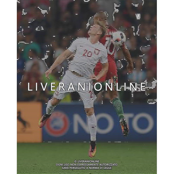 2016.06.30 Marsylia Marseille Pilka nozna Euro 2016 mecz cwiercfinal Polska - Portugalia N/z Lukasz Piszczek, Joao Mario Foto Lukasz Laskowski / PressFocus 2016.06.30 Marsylia Marseille Football UEFA Euro 2016 quarter finals Poland and Portugal Lukasz Piszczek, Joao Mario Credit: Lukasz Laskowski / PressFocus / NEWSPIX.PL --- Newspix.pl 30 -06-2016 MARSIGLIA EURO 2016 QUARTI DI FINALE POLONIA -PORTOGALLO AG ALDO LIVERANI SAS ONLY ITALY *** Local Caption *** www.newspix.pl mail us: info@newspix.pl call us: 0048 022 23 22 222 --- Polish Picture Agency by Ringier Axel Springer Poland