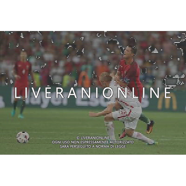 MARSYLIA 30.06.2016 MECZ CWIERCFINAL 1/4 FINALU MISTRZOSTW EUROPY 2016: POLSKA - PORTUGALIA --- QUARTERFINAL 1/4 FINAL UEFA EURO 2016 MATCH IN MARSEILLE: POLAND - PORTUGAL KAMIL GLIK CRISTIANO RONALDO FOT. PIOTR KUCZA/NEWSPIX.PL --- Newspix.pl 30 -06-2016 MARSIGLIA EURO 2016 QUARTI DI FINALE POLONIA -PORTOGALLO AG ALDO LIVERANI SAS ONLY ITALY *** Local Caption *** www.newspix.pl mail us: info@newspix.pl call us: 0048 022 23 22 222 --- Polish Picture Agency by Ringier Axel Springer Poland