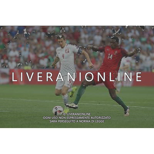 30.06.2016 MARSYLIA, FRANCJA (MARSELLIE, FRANCE) STAD DE VELODROME PILKA NOZNA (FOOTBALL) UEFA EURO 2016 MISTRZOSTWA EUROPY W PILCE NOZNEJ (UEFA EURO 2016) 1/4 FINALU - CWIERCFINAL (QUATER FINAL) MECZ (GAME) POLSKA - PORTUGALIA (POLAND - PORTUGAL) NZ ROBERT LEWANDOWSKI, WILLIAM CARVAHLO - POLSKA RADOSC, BRAMKA, GOL, FOTO LUKASZ GROCHALA/CYFRASPORT / NEWSPIX.PL --- Newspix.pl 30 -06-2016 MARSIGLIA EURO 2016 QUARTI DI FINALE POLONIA -PORTOGALLO AG ALDO LIVERANI SAS ONLY ITALY *** Local Caption *** www.newspix.pl mail us: info@newspix.pl call us: 0048 022 23 22 222 --- Polish Picture Agency by Ringier Axel Springer Poland
