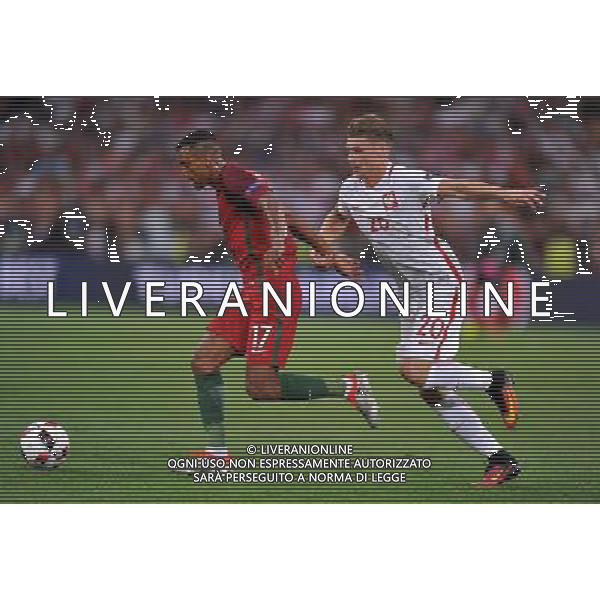 2016.06.30 Marsylia Marseille Pilka nozna Euro 2016 mecz cwiercfinal Polska - Portugalia N/z Nani, Lukasz Piszczek Foto Norbert Barczyk / PressFocus 2016.06.30 Marsylia Marseille Football UEFA Euro 2016 quarter finals Poland and Portugal Nani, Lukasz Piszczek Credit: Norbert Barczyk / PressFocus / NEWSPIX.PL --- Newspix.pl 30 -06-2016 MARSIGLIA EURO 2016 QUARTI DI FINALE POLONIA -PORTOGALLO AG ALDO LIVERANI SAS ONLY ITALY *** Local Caption *** www.newspix.pl mail us: info@newspix.pl call us: 0048 022 23 22 222 --- Polish Picture Agency by Ringier Axel Springer Poland
