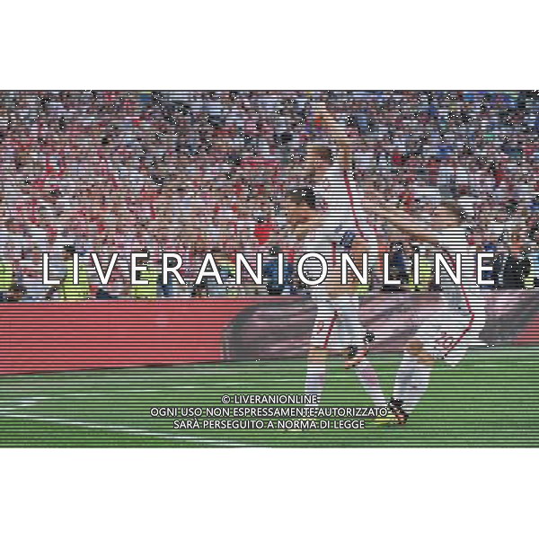 30.06.2016 MARSYLIA FRANCJA ( MARSEILLE FRANCE ) STAD DE VELODROME PILKA NOZNA ( FOOTBALL ) UEFA EURO 2016 MISTRZOSTWA EUROPY W PILCE NOZNEJ ( UEFA EURO 2016 ) 1/4 FINALU - CWIERCFINAL ( QUATER FINAL ) MECZ ( GAME ) POLSKA - PORTUGALIA ( POLAND - PORTUGAL ) NZ ROBERT LEWANDOWSKI RADOSC BRAMKA GOL EMOCJE 1:0 DLA POLSKI JAKUB BLASZCZYKOWSKI LUKASZ PISZCZEK FOTO MICHAL STANCZYK / CYFRASPORT / NEWSPIX.PL --- Newspix.pl 30 -06-2016 MARSIGLIA EURO 2016 QUARTI DI FINALE POLONIA -PORTOGALLO AG ALDO LIVERANI SAS ONLY ITALY *** Local Caption *** www.newspix.pl mail us: info@newspix.pl call us: 0048 022 23 22 222 --- Polish Picture Agency by Ringier Axel Springer Poland