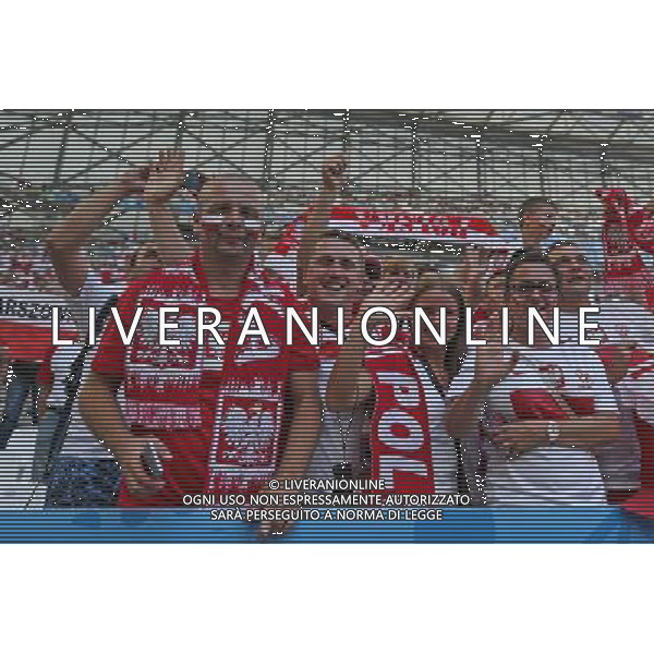 30.06.2016 MARSYLIA, FRANCJA (MARSELLIE, FRANCE) STAD DE VELODROME PILKA NOZNA (FOOTBALL) UEFA EURO 2016 MISTRZOSTWA EUROPY W PILCE NOZNEJ (UEFA EURO 2016) 1/4 FINALU - CWIERCFINAL (QUATER FINAL) MECZ (GAME) POLSKA - PORTUGALIA (POLAND - PORTUGAL) NZ KIBICE POLSKA FOTO LUKASZ GROCHALA/CYFRASPORT / NEWSPIX.PL --- Newspix.pl 30 -06-2016 MARSIGLIA EURO 2016 QUARTI DI FINALE POLONIA -PORTOGALLO AG ALDO LIVERANI SAS ONLY ITALY *** Local Caption *** www.newspix.pl mail us: info@newspix.pl call us: 0048 022 23 22 222 --- Polish Picture Agency by Ringier Axel Springer Poland
