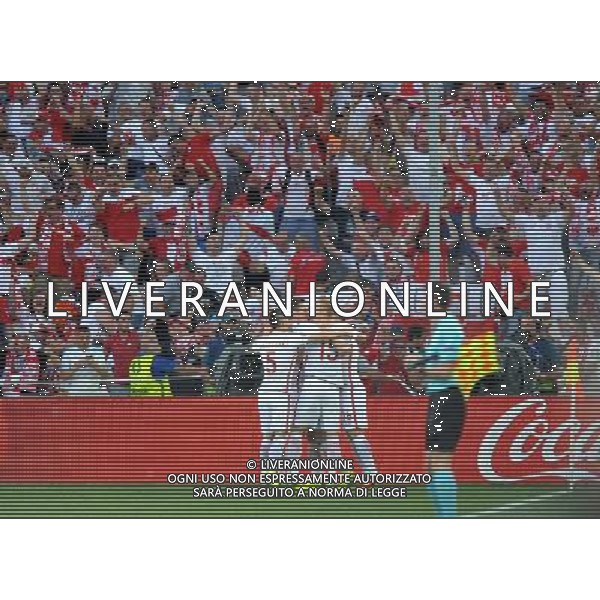 2016.06.30 Marsylia Marseille Pilka nozna Euro 2016 mecz cwiercfinal Polska - Portugalia N/z Robert Lewandowski gol, radosc, bramka, Grzegorz Krychowiak Foto Norbert Barczyk / PressFocus 2016.06.30 Marsylia Marseille Football UEFA Euro 2016 quarter finals Poland and Portugal Robert Lewandowski gol, radosc, bramka, Grzegorz Krychowiak Credit: Norbert Barczyk / PressFocus / NEWSPIX.PL --- Newspix.pl 30 -06-2016 MARSIGLIA EURO 2016 QUARTI DI FINALE POLONIA -PORTOGALLO AG ALDO LIVERANI SAS ONLY ITALY *** Local Caption *** www.newspix.pl mail us: info@newspix.pl call us: 0048 022 23 22 222 --- Polish Picture Agency by Ringier Axel Springer Poland