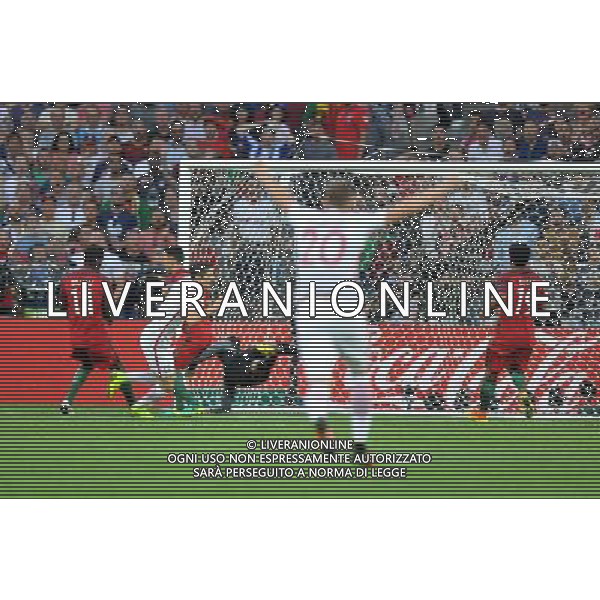 2016.06.30 Marsylia Marseille Pilka nozna Euro 2016 mecz cwiercfinal Polska - Portugalia N/z Robert Lewandowski gol, radosc, bramka Foto Norbert Barczyk / PressFocus 2016.06.30 Marsylia Marseille Football UEFA Euro 2016 quarter finals Poland and Portugal Robert Lewandowski gol, radosc, bramka Credit: Norbert Barczyk / PressFocus / NEWSPIX.PL --- Newspix.pl 30 -06-2016 MARSIGLIA EURO 2016 QUARTI DI FINALE POLONIA -PORTOGALLO AG ALDO LIVERANI SAS ONLY ITALY *** Local Caption *** www.newspix.pl mail us: info@newspix.pl call us: 0048 022 23 22 222 --- Polish Picture Agency by Ringier Axel Springer Poland