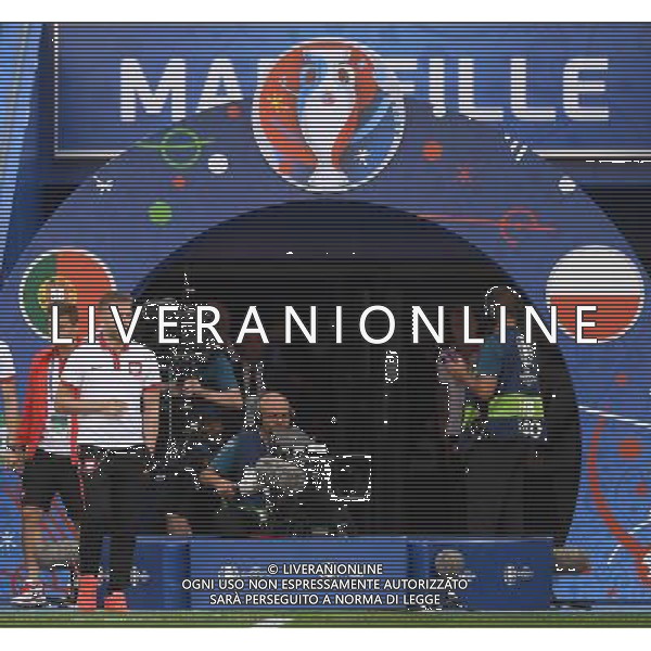 2016.06.30 Marsylia Pilka nozna Euro 2016 cwiercfinal 1/4 finalu Polska - Portugalia N/z Jakub Blaszczykowski Foto Lukasz Laskowski / PressFocus 2016.06.30 Marseille Football UEFA Euro 2016 quarterfinal game between Poland and Portugal Jakub Blaszczykowski Credit: Lukasz Laskowski / PressFocus / NEWSPIX.PL --- Newspix.pl 30 -06-2016 MARSIGLIA EURO 2016 QUARTI DI FINALE POLONIA -PORTOGALLO AG ALDO LIVERANI SAS ONLY ITALY *** Local Caption *** www.newspix.pl mail us: info@newspix.pl call us: 0048 022 23 22 222 --- Polish Picture Agency by Ringier Axel Springer Poland