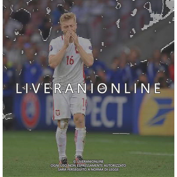 2016.06.30 Marsylia Marseille Pilka nozna Euro 2016 mecz cwiercfinal Polska - Portugalia N/z Jakub BLASZCZYKOWSKI karny nie trafia karnego. Polska odpada z mistrzostw smutek Foto Norbert Barczyk / PressFocus 2016.06.30 Marsylia Marseille Football UEFA Euro 2016 quarter finals Poland and Portugal Jakub BLASZCZYKOWSKI karny nie trafia karnego. Polska odpada z mistrzostw Credit: Norbert Barczyk / PressFocus / NEWSPIX.PL --- Newspix.pl AG ALDO LIVERANI SAS ONLY ITALY MARSIGLIA- 30-06-2016 QUARTI DI FINALE POLONIA PORTOGALLO *** Local Caption *** www.newspix.pl mail us: info@newspix.pl call us: 0048 022 23 22 222 --- Polish Picture Agency by Ringier Axel Springer Poland
