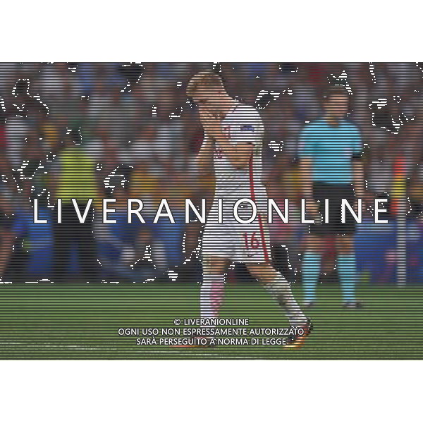 2016.06.30 Marsylia Marseille Pilka nozna Euro 2016 mecz cwiercfinal Polska - Portugalia N/z Jakub Blaszczykowski smutek, nie strzelony rzut karny Foto Norbert Barczyk / PressFocus 2016.06.30 Marsylia Marseille Football UEFA Euro 2016 quarter finals Poland and Portugal Jakub Blaszczykowski smutek, nie strzelony rzut karny Credit: Norbert Barczyk / PressFocus / NEWSPIX.PL --- Newspix.pl AG ALDO LIVERANI SAS ONLY ITALY MARSIGLIA- 30-06-2016 QUARTI DI FINALE POLONIA PORTOGALLO *** Local Caption *** www.newspix.pl mail us: info@newspix.pl call us: 0048 022 23 22 222 --- Polish Picture Agency by Ringier Axel Springer Poland