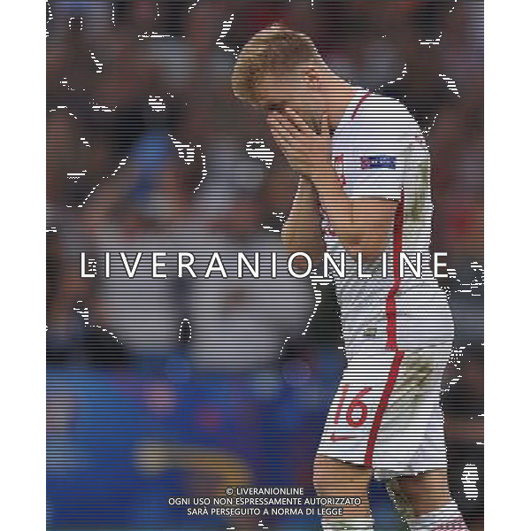 2016.06.30 Marsylia Marseille Pilka nozna Euro 2016 mecz cwiercfinal Polska - Portugalia N/z Jakub Blaszczykowski smutek, nie strzelony rzut karny Foto Norbert Barczyk / PressFocus 2016.06.30 Marsylia Marseille Football UEFA Euro 2016 quarter finals Poland and Portugal Jakub Blaszczykowski smutek, nie strzelony rzut karny Credit: Norbert Barczyk / PressFocus / NEWSPIX.PL --- Newspix.pl AG ALDO LIVERANI SAS ONLY ITALY MARSIGLIA- 30-06-2016 QUARTI DI FINALE POLONIA PORTOGALLO *** Local Caption *** www.newspix.pl mail us: info@newspix.pl call us: 0048 022 23 22 222 --- Polish Picture Agency by Ringier Axel Springer Poland