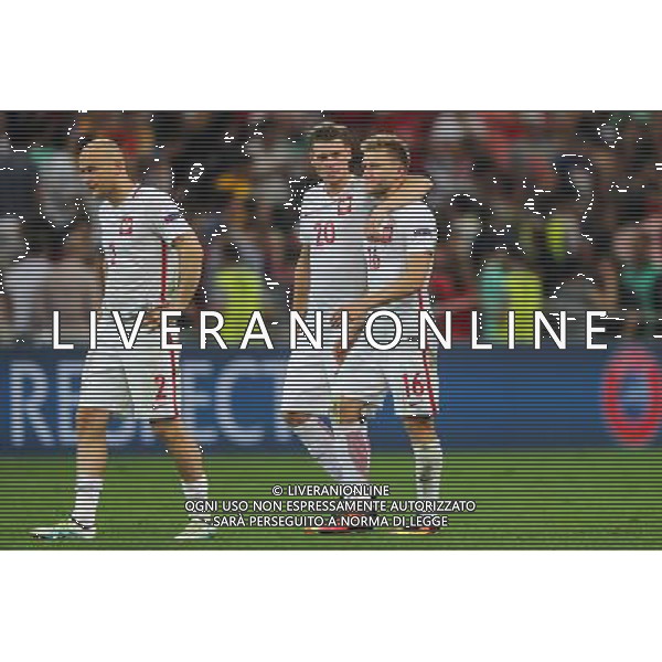 30.06.2016, Marsylia, pilka nozna, mistrzostwa Europy w pilce noznej, UEFA EURO 2016, Polska - Portugalia , Lukasz Piszczek (POL), Jakub Blaszczykowski (POL), Michal Pazdan (POL) rzuty karne, penalties, Poland - Portugal , European Football Championship, fot. Tomasz Jastrzebowski / Foto Olimpik / NEWSPIX.PL --- Newspix.pl AG ALDO LIVERANI SAS ONLY ITALY MARSIGLIA- 30-06-2016 QUARTI DI FINALE POLONIA PORTOGALLO *** Local Caption *** www.newspix.pl mail us: info@newspix.pl call us: 0048 022 23 22 222 --- Polish Picture Agency by Ringier Axel Springer Poland