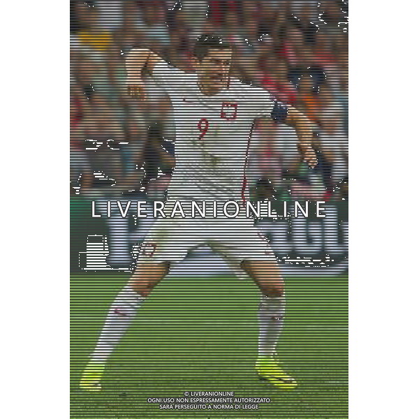 30.06.2016, Marsylia, pilka nozna, mistrzostwa Europy w pilce noznej, UEFA EURO 2016, Polska - Portugalia , Robert Lewandowski (POL) rzuty karne penalties, Poland - Portugal , European Football Championship, fot. Tomasz Jastrzebowski / Foto Olimpik / NEWSPIX.PL --- Newspix.pl AG ALDO LIVERANI SAS ONLY ITALY MARSIGLIA- 30-06-2016 QUARTI DI FINALE POLONIA PORTOGALLO *** Local Caption *** www.newspix.pl mail us: info@newspix.pl call us: 0048 022 23 22 222 --- Polish Picture Agency by Ringier Axel Springer Poland