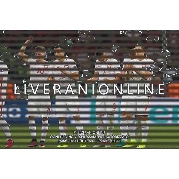 30.06.2016, Marsylia, pilka nozna, mistrzostwa Europy w pilce noznej, UEFA EURO 2016, Polska - Portugalia , Lukasz Piszczek (POL), Tomasz Jodlowiec (POL), Artur Jedrzejczyk (POL), Robert Lewandowski (POL), Lukasz Piszczek (POL) - rzuty karne, penalties, Poland - Portugal , European Football Championship, fot. Tomasz Jastrzebowski / Foto Olimpik / NEWSPIX.PL --- Newspix.pl AG ALDO LIVERANI SAS ONLY ITALY MARSIGLIA- 30-06-2016 QUARTI DI FINALE POLONIA PORTOGALLO *** Local Caption *** www.newspix.pl mail us: info@newspix.pl call us: 0048 022 23 22 222 --- Polish Picture Agency by Ringier Axel Springer Poland