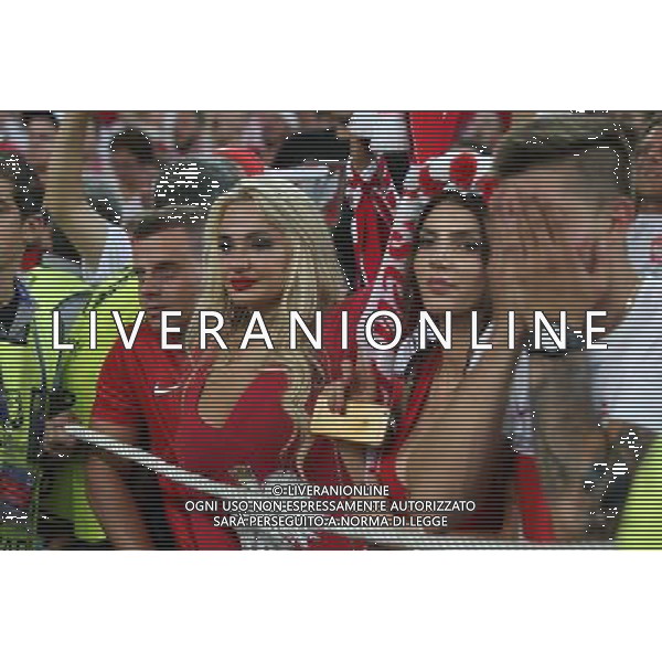 MARSYLIA 30.06.2016 MECZ CWIERCFINAL 1/4 FINALU MISTRZOSTW EUROPY 2016: POLSKA - PORTUGALIA --- QUARTERFINAL 1/4 FINAL UEFA EURO 2016 MATCH IN MARSEILLE: POLAND - PORTUGAL KIBICE POLSKA FOT. PIOTR KUCZA/NEWSPIX.PL --- Newspix.pl AG ALDO LIVERANI SAS ONLY ITALY MARSIGLIA- 30-06-2016 QUARTI DI FINALE POLONIA PORTOGALLO *** Local Caption *** www.newspix.pl mail us: info@newspix.pl call us: 0048 022 23 22 222 --- Polish Picture Agency by Ringier Axel Springer Poland