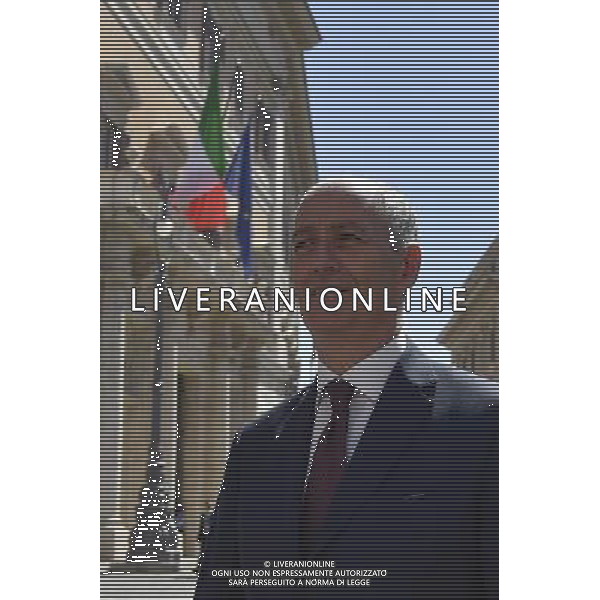 Presentazione della campagna di sensibilizzazione contro la violenza sulle donne \'... questo non Ã¨ amore\' - Roma 01.07.2016 - Piazza Montecitorio - nella foto: Franco Gabrielli / Ph.Corradetti - AG ALDO LIVERANI SAS/ AGENZIA ALDO LIVERANI SAS Presentazione della campagna di sensibilizzazione contro la violenza sulle donne \' .... questo non e\' amore\' - Roma 01.07.2016