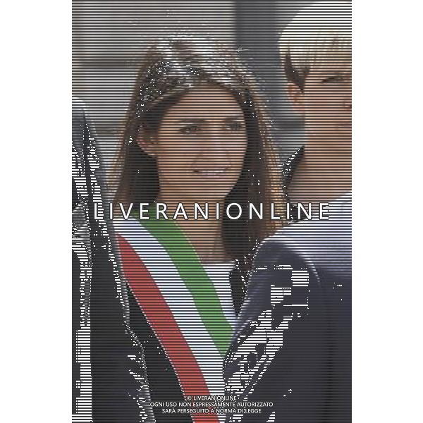 Presentazione della campagna di sensibilizzazione contro la violenza sulle donne \'... questo non Ã¨ amore\' - Roma 01.07.2016 - Piazza Montecitorio - nella foto: Virginia Raggi / Ph.Corradetti - AG ALDO LIVERANI SAS/ AGENZIA ALDO LIVERANI SAS Presentazione della campagna di sensibilizzazione contro la violenza sulle donne \' .... questo non e\' amore\' - Roma 01.07.2016