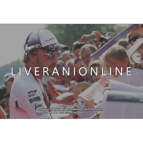 Fernando Alonso (ESP) McLaren signs autographs for the fans. 02.07.2016. Formula 1 World Championship, Rd 9, Austrian Grand Prix, Spielberg, Austria, Qualifying Day. / AGENZIA ALDO LIVERANI SAS - ITALY ONLY EDITORIAL USE ONLY 