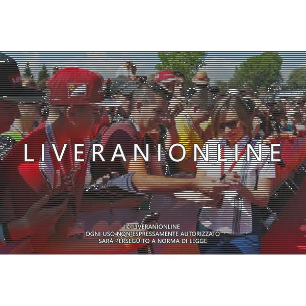 Claire Williams (GBR) Williams Deputy Team Principal signs autographs for the fans. 02.07.2016. Formula 1 World Championship, Rd 9, Austrian Grand Prix, Spielberg, Austria, Qualifying Day. / AGENZIA ALDO LIVERANI SAS - ITALY ONLY EDITORIAL USE ONLY 