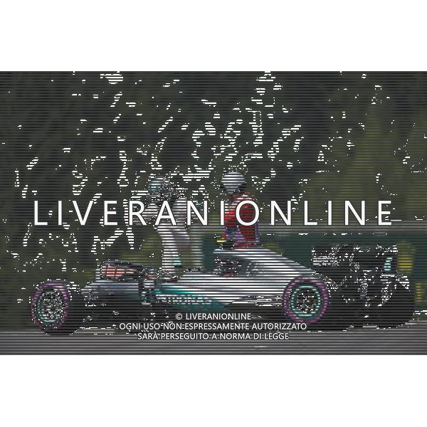 Nico Rosberg (GER) Mercedes AMG F1 W07 Hybrid crashed in the third practice session. 02.07.2016. Formula 1 World Championship, Rd 9, Austrian Grand Prix, Spielberg, Austria, Qualifying Day. / AGENZIA ALDO LIVERANI SAS - ITALY ONLY EDITORIAL USE ONLY 