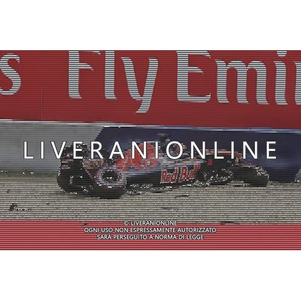 Daniil Kvyat (RUS) Scuderia Toro Rosso STR11 crashed in qualifying. 02.07.2016. Formula 1 World Championship, Rd 9, Austrian Grand Prix, Spielberg, Austria, Qualifying Day. / AGENZIA ALDO LIVERANI SAS - ITALY ONLY EDITORIAL USE ONLY 
