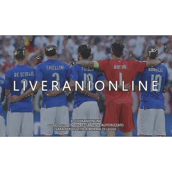 UEFA Francia EURO 2016 Final Tournament Quarter Finals Bordeaux - 02.07.2016 Germania-Italia Nella Foto:giocatori italiani durante il minuto di silenzio per le vittime dell\'attentato a dacca (mattia de sciglio, giorgio chiellini, andrea parolo, gianluigi buffon e leonardo bonucci) /Ph.Vitez-Ag. Aldo Liverani