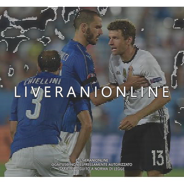 UEFA Francia EURO 2016 Final Tournament Quarter Finals Bordeaux - 02.07.2016 Germania-Italia Nella Foto:scontro tra muller e giorgio chiellini con leonardo bonucci /Ph.Vitez-Ag. Aldo Liverani