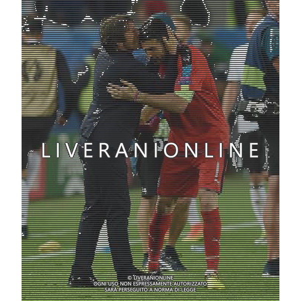 UEFA Francia EURO 2016 Final Tournament Quarter Finals Bordeaux - 02.07.2016 Germania-Italia Nella Foto: antonio conte incoraggia gianluigi buffon prima dei rigori /Ph.Vitez-Ag. Aldo Liverani