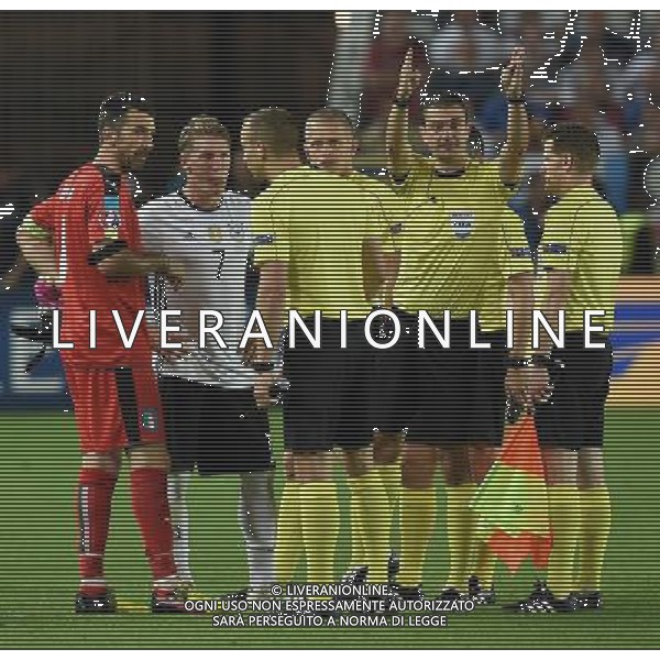 UEFA Francia EURO 2016 Final Tournament Quarter Finals Bordeaux - 02.07.2016 Germania-Italia Nella Foto:Kassai Viktor Buffon Gianluigi e Schweinsteiger Bastian scelta rigori /Ph.Vitez-Ag. Aldo Liverani