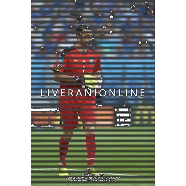 BORDEAUX 02.07.2016 MECZ CWIERCFINAL 1/4 FINALU MISTRZOSTW EUROPY 2016: NIEMCY - WLOCHY --- QUARTERFINAL 1/4 FINAL UEFA EURO 2016 MATCH: GERMANY - ITALY GIANLUIGI BUFFON FOT. PIOTR KUCZA/NEWSPIX.PL --- Newspix.pl AG ALDO LIVERANI SAS ONLY ITALY *** Local Caption *** www.newspix.pl mail us: info@newspix.pl call us: 0048 022 23 22 222 --- Polish Picture Agency by Ringier Axel Springer Poland