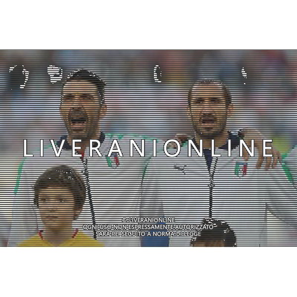 BORDEAUX 02.07.2016 MECZ CWIERCFINAL 1/4 FINALU MISTRZOSTW EUROPY 2016: NIEMCY - WLOCHY --- QUARTERFINAL 1/4 FINAL UEFA EURO 2016 MATCH: GERMANY - ITALY GIANLUIGI BUFFON GIORGIO CHIELLINI FOT. PIOTR KUCZA/NEWSPIX.PL --- Newspix.pl AG ALDO LIVERANI SAS ONLY ITALY *** Local Caption *** www.newspix.pl mail us: info@newspix.pl call us: 0048 022 23 22 222 --- Polish Picture Agency by Ringier Axel Springer Poland