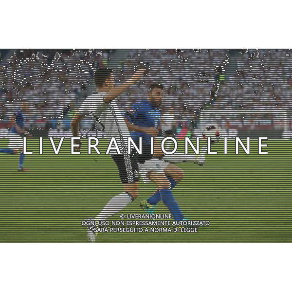 BORDEAUX 02.07.2016 MECZ CWIERCFINAL 1/4 FINALU MISTRZOSTW EUROPY 2016: NIEMCY - WLOCHY --- QUARTERFINAL 1/4 FINAL UEFA EURO 2016 MATCH: GERMANY - ITALY MESUT OZIL ANDREA BARZAGLI FOT. PIOTR KUCZA/NEWSPIX.PL --- Newspix.pl AG ALDO LIVERANI SAS ONLY ITALY *** Local Caption *** www.newspix.pl mail us: info@newspix.pl call us: 0048 022 23 22 222 --- Polish Picture Agency by Ringier Axel Springer Poland