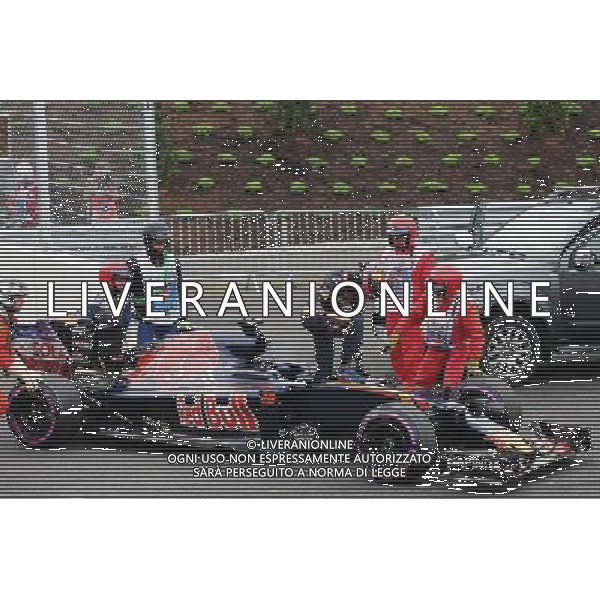 Daniil Kvyat (RUS) Scuderia Toro Rosso STR11 retired from the race. 03.07.2016. Formula 1 World Championship, Rd 9, Austrian Grand Prix, Spielberg, Austria, Race Day. AG ALDO LIVERANI SAS ONLY ITALY