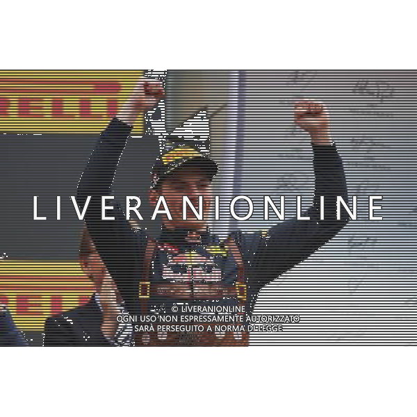 Max Verstappen (NLD) Red Bull Racing celebrates his second position on the podium. 03.07.2016. Formula 1 World Championship, Rd 9, Austrian Grand Prix, Spielberg, Austria, Race Day. AG ALDO LIVERANI SAS ONLY ITALY