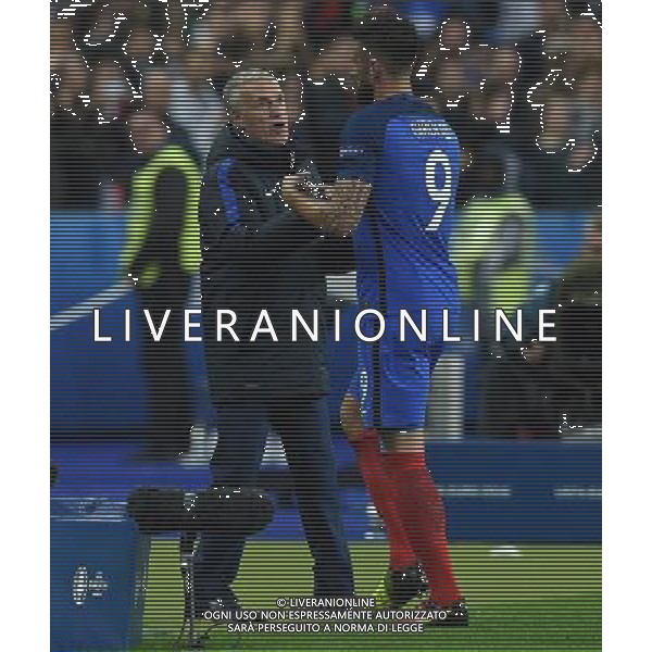 UEFA Francia EURO 2016 Final Tournament Quarter Finals Parigi Saint-Denis - 03.07.2016 Francia-Islanda Nella Foto:sostituzione giroud con deschamps /Ph.Vitez-Ag. Aldo Liverani