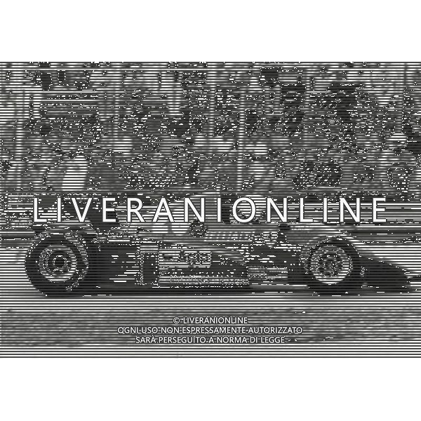 RETROSPETTIVA RENE ARNOUX PILOTA NELLA FOTO RENE ARNOUX AG ALDO LIVERANI SAS