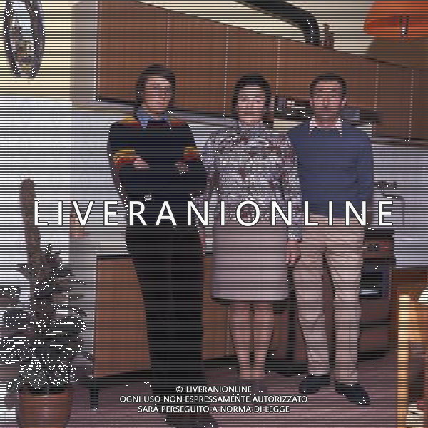 RETROSPETTIVA PIERO GROS SCI NELLA FOTO PIERO GROS COI GENITORI AG ALDO LIVERANI SAS