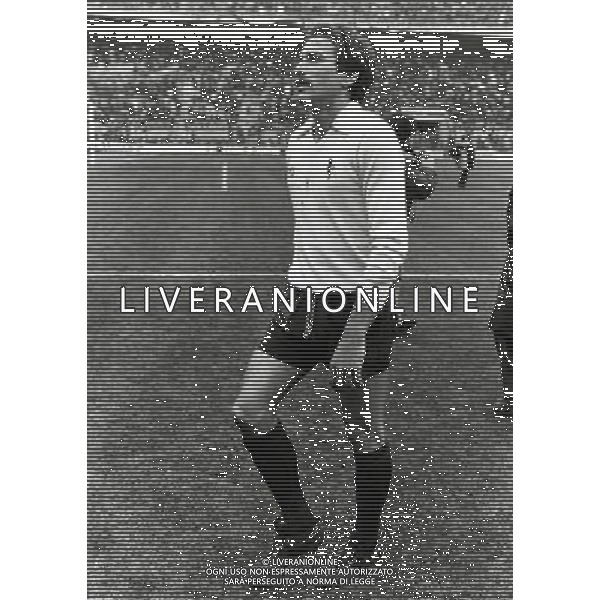 RETROSPETTIVA RENATO ZACCARELLI CALCIATORE NELLA FOTO RENATO ZACCARELLI CON LA MAGLIA DEL TORINO AG ALDO LIVERANI SAS