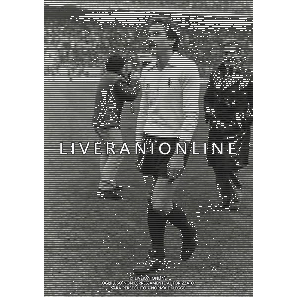 RETROSPETTIVA RENATO ZACCARELLI CALCIATORE NELLA FOTO RENATO ZACCARELLI CON LA MAGLIA DEL TORINO AG ALDO LIVERANI SAS