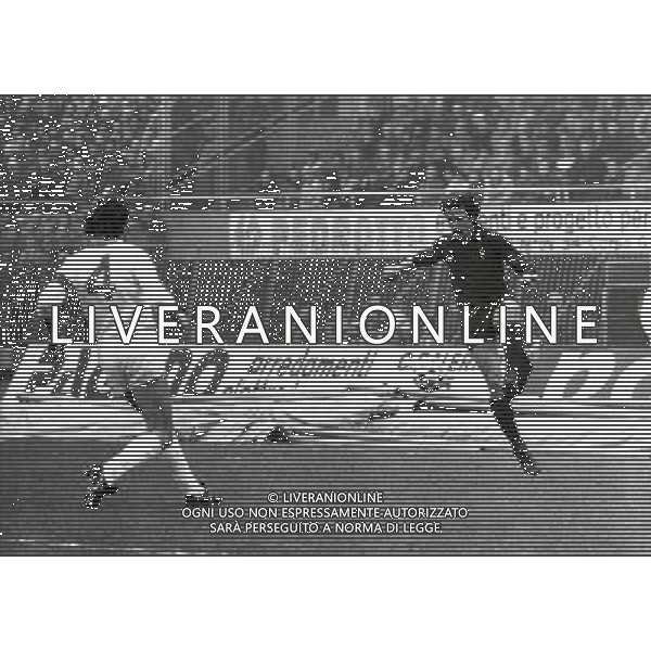 RETROSPETTIVA RENATO ZACCARELLI CALCIATORE NELLA FOTO RENATO ZACCARELLI CON LA MAGLIA DEL TORINO AG ALDO LIVERANI SAS