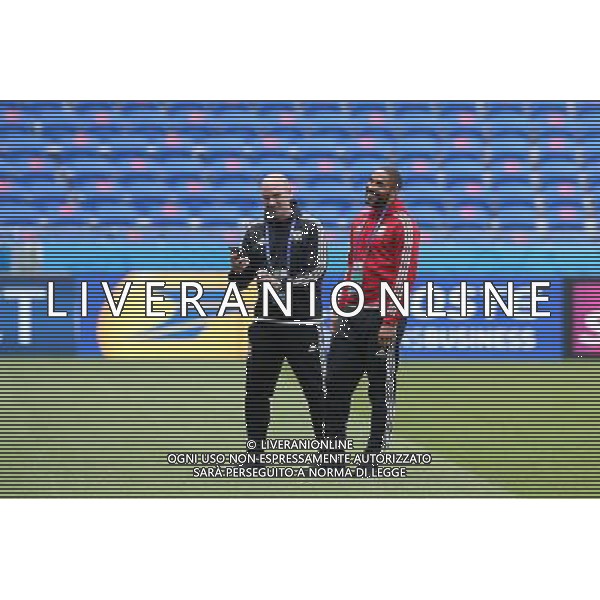 DECINES-CHARPIEU 05.07.2016 SPACER REPREZENTACJA WALIA NA EURO 2016 WE FRANCJI --- WALES FOOTBALL NATIONAL TEAM WALK IN EURO2016 ASHLEY WILLIAMS FOT. PIOTR KUCZA/NEWSPIX.PL --- Newspix.pl AG ALDO LIVERANI SAS ONLY ITALY *** Local Caption *** www.newspix.pl mail us: info@newspix.pl call us: 0048 022 23 22 222 --- Polish Picture Agency by Ringier Axel Springer Poland