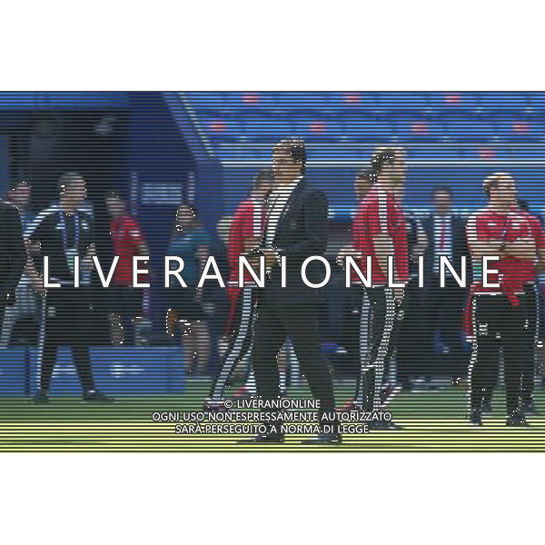 DECINES-CHARPIEU 05.07.2016 SPACER REPREZENTACJA WALIA NA EURO 2016 WE FRANCJI --- WALES FOOTBALL NATIONAL TEAM WALK IN EURO2016 CHRIS COLEMAN FOT. PIOTR KUCZA/NEWSPIX.PL --- Newspix.pl AG ALDO LIVERANI SAS ONLY ITALY *** Local Caption *** www.newspix.pl mail us: info@newspix.pl call us: 0048 022 23 22 222 --- Polish Picture Agency by Ringier Axel Springer Poland