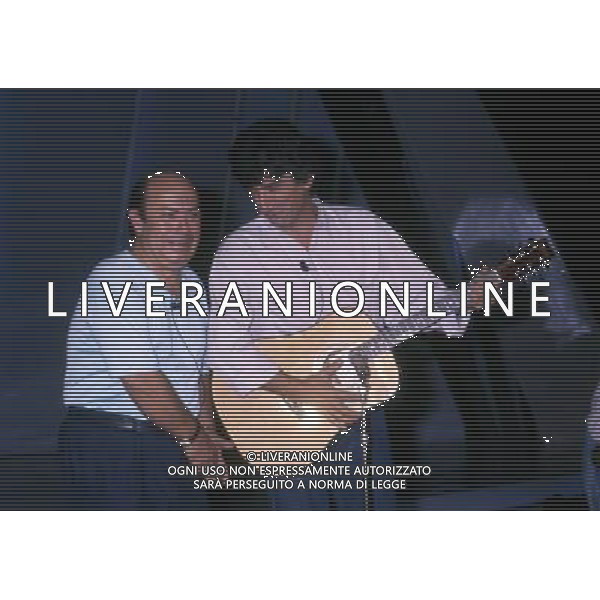 Lino Banfi, nome d\'arte di Pasquale Zagaria, attore, comico, conduttore televisivo, scrittore e sceneggiatore italiano - Retrospettiva nella foto con Gigi Proietti nel 1988 © Archivio / AGENZIA ALDO LIVERANI SAS 