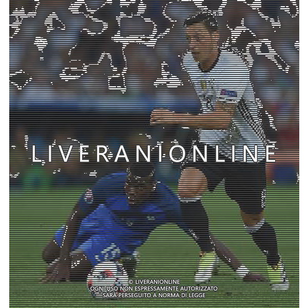 UEFA Francia EURO 2016 Final Tournament Semi-finals Marsiglia - 07.07.2016 Germania-Francia Nella Foto:ozil pogba /Ph.Vitez-Ag. Aldo Liverani